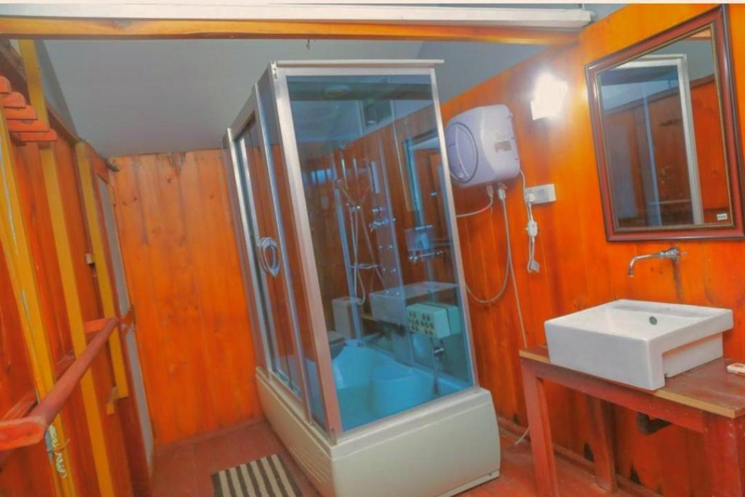 Yala Hotel Lion -Air Conditioned High Luxury Safari Camp 外观 照片