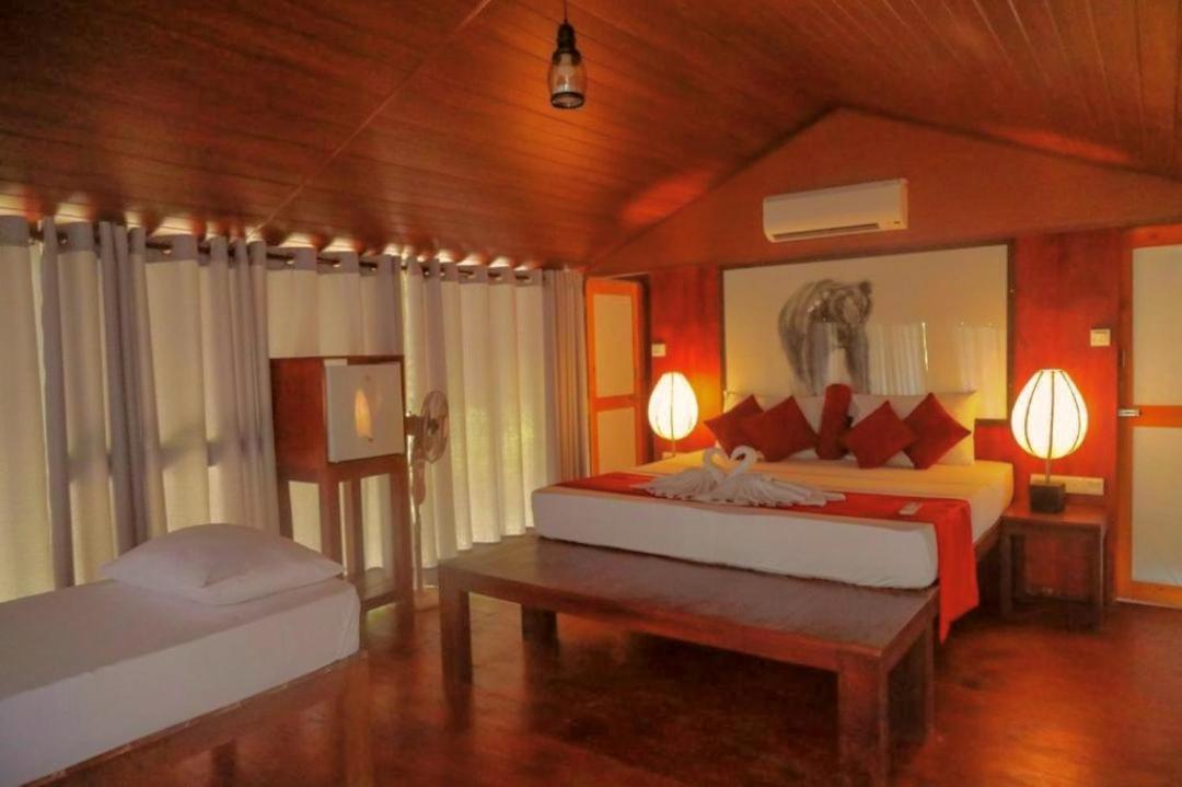 Yala Hotel Lion -Air Conditioned High Luxury Safari Camp 外观 照片