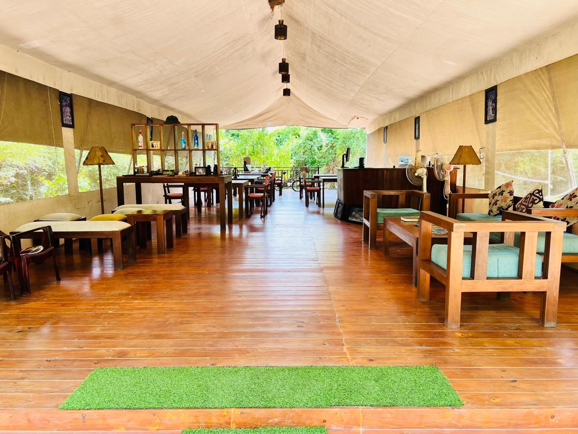 Yala Hotel Lion -Air Conditioned High Luxury Safari Camp 外观 照片