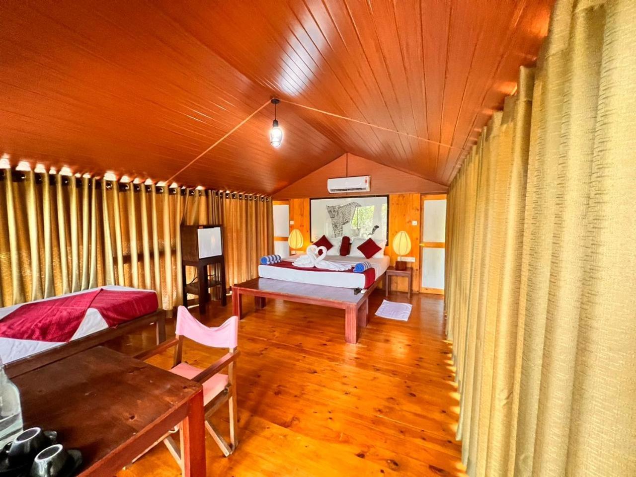 Yala Hotel Lion -Air Conditioned High Luxury Safari Camp 外观 照片