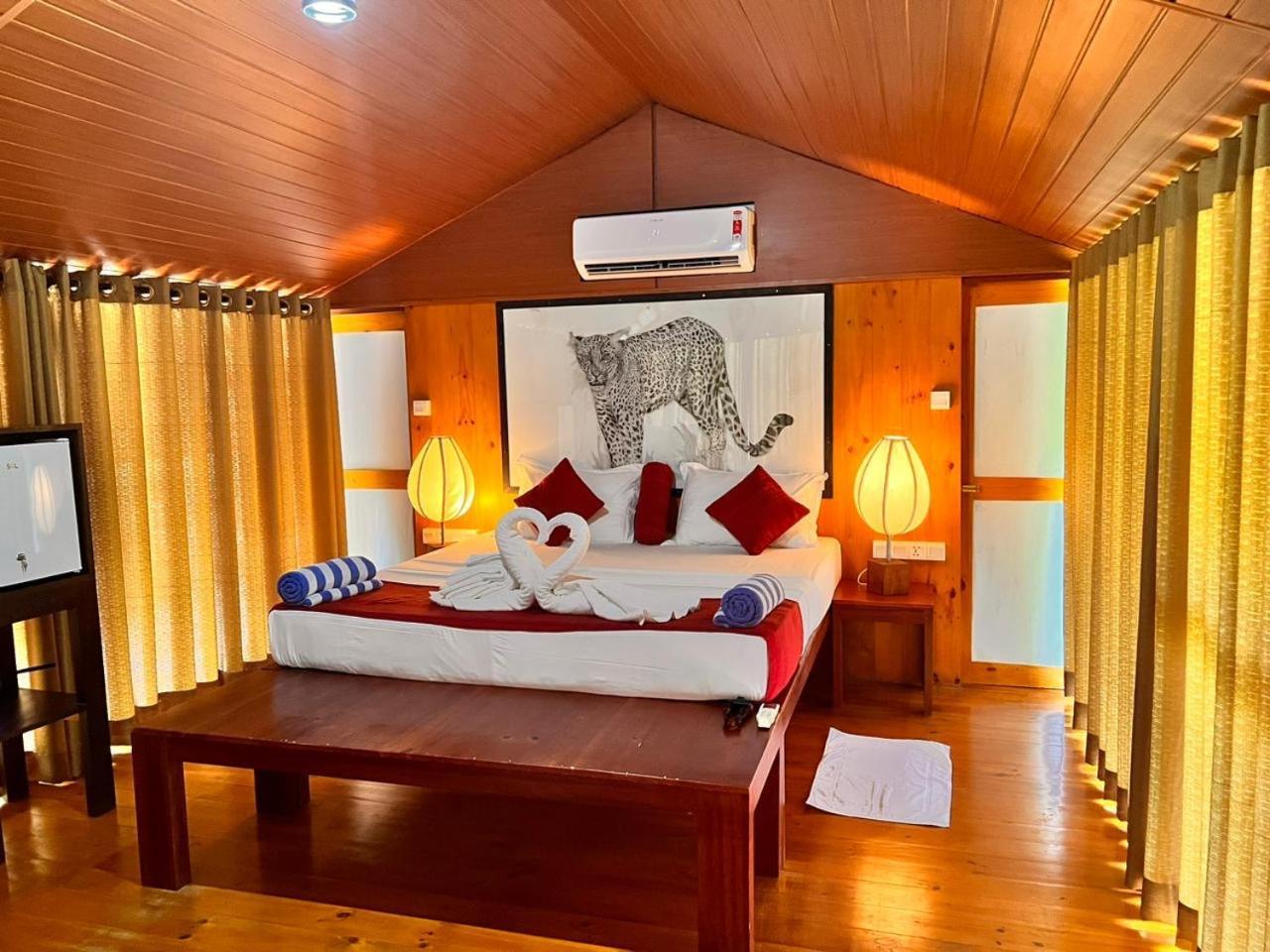Yala Hotel Lion -Air Conditioned High Luxury Safari Camp 外观 照片