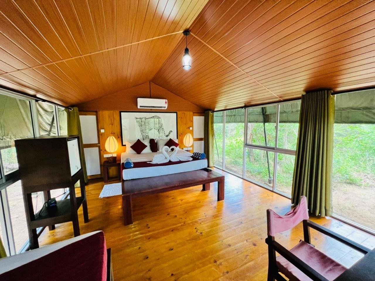 Yala Hotel Lion -Air Conditioned High Luxury Safari Camp 外观 照片